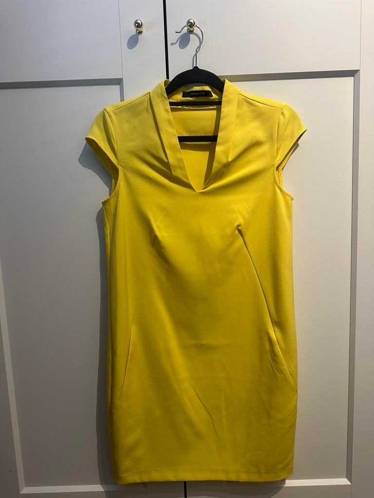 Reserved dress size 36, Ophalen of Verzenden, Zo goed als nieuw, Maat 36 (S), Korte mouw