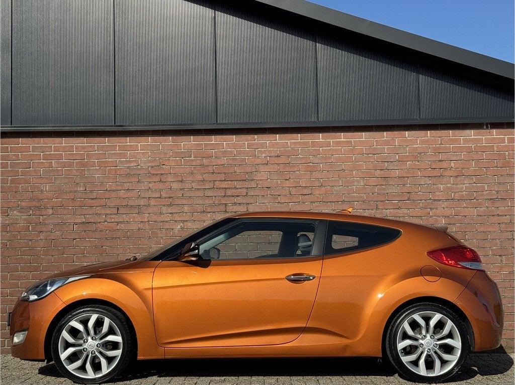 Hyundai Veloster 1.6 GDI I-CATCHER | LEDER! | NAVI! | CAMERA, Auto's, Voorwielaandrijving, Gebruikt, 4 stoelen, Bedrijf