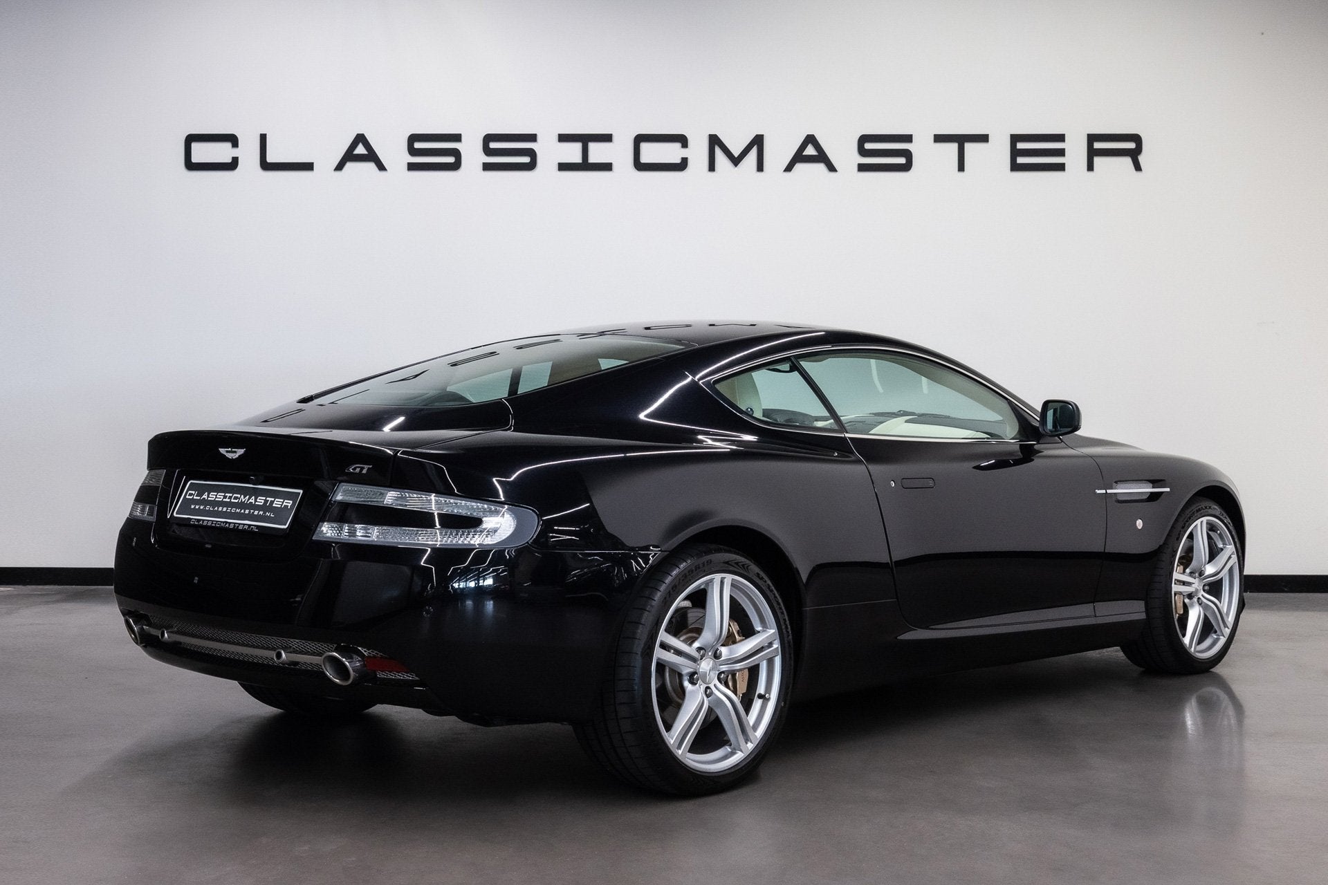 Aston Martin DB9 5.9 V12 Touchtronic Btw auto, Fiscale waard, Auto's, Aston Martin, Automaat, Dealer onderhouden, Achterwielaandrijving
