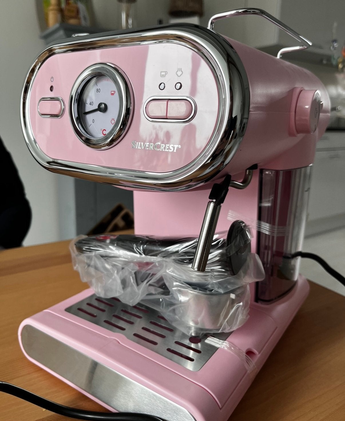 Koffiemachine silvercrest roze, Ophalen, Zo goed als nieuw, Koffiemachine