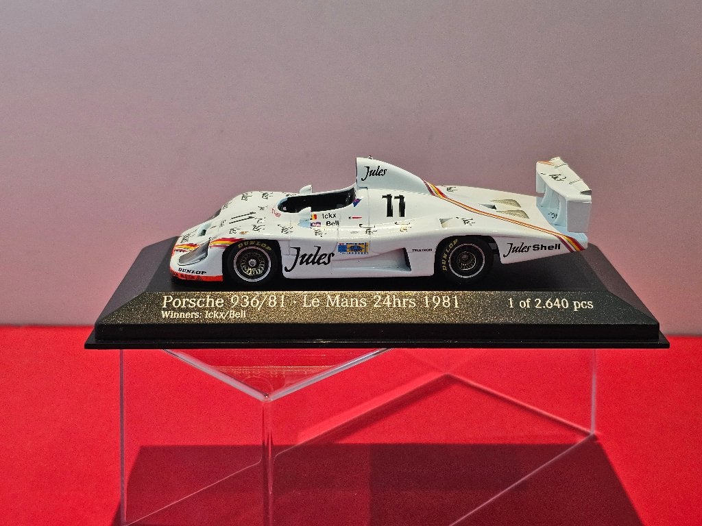 SALE: Porsche 936/81, Ickx/Bell, car # 11, Win Le Mans 1981., Ophalen of Verzenden, Zo goed als nieuw, Auto, MiniChamps