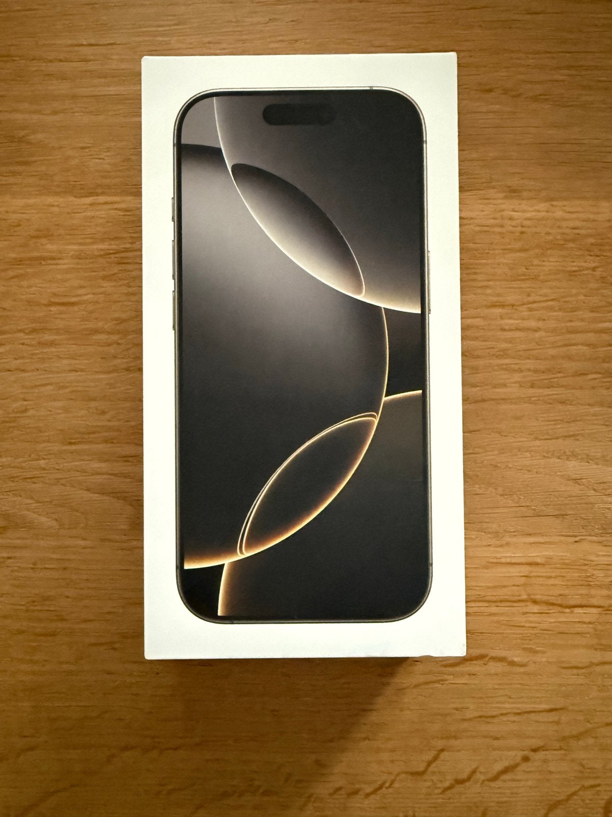 Foto 6 van Nieuwe iPhone 16 Pro 256GB Titanium