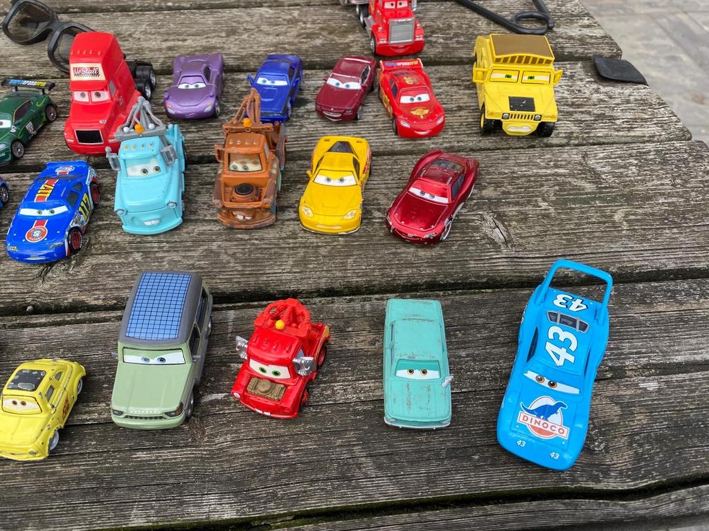 Grote collectie Disney Cars speelgoedauto's 32 stuks, Kinderen en Baby's, Speelgoed | Speelgoedvoertuigen, Ophalen of Verzenden