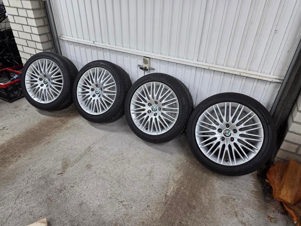 Chique velgen alfa romeo giulietta, Auto-onderdelen, Banden en Velgen, Ophalen, Gebruikt, Banden en Velgen, 17 inch