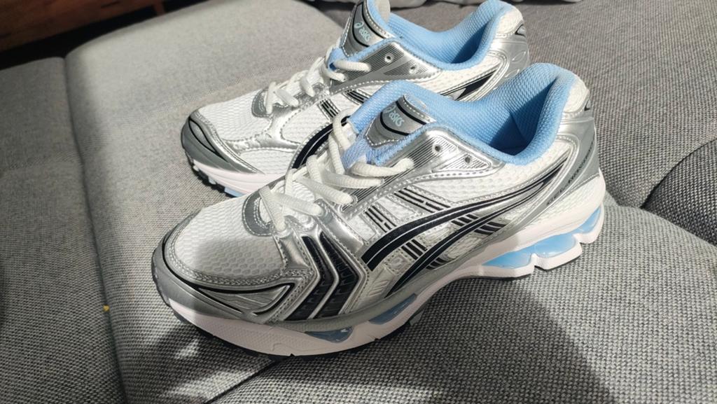 Asics gel Kayano 14 JJJJJound, Blauw, Nieuw, Ophalen of Verzenden, Sneakers of Gympen
