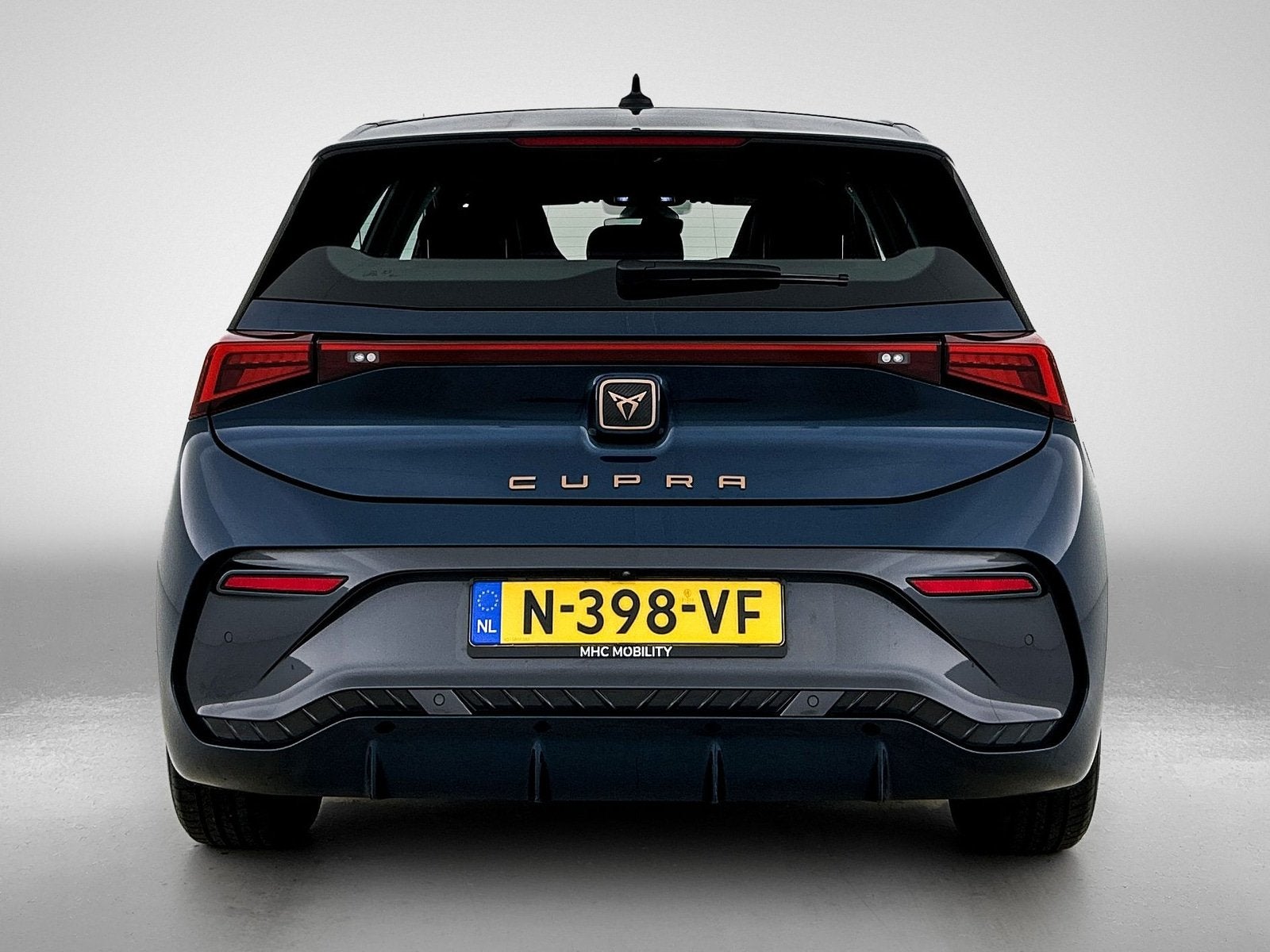 CUPRA Born Business One 62 kWh | ACC | Clima | Navi | 12 maa, Auto's, Gebruikt, Blauw, Origineel Nederlands, Onderhoudsboekje