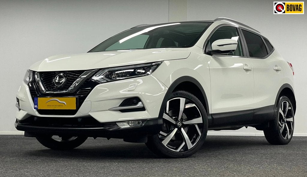 Nissan Qashqai 1.3 DIG-T Tekna*Panodak*Leder*360Camera*Carpl, Auto's, Gebruikt, Zwart, 4 cilinders, 1290 kg