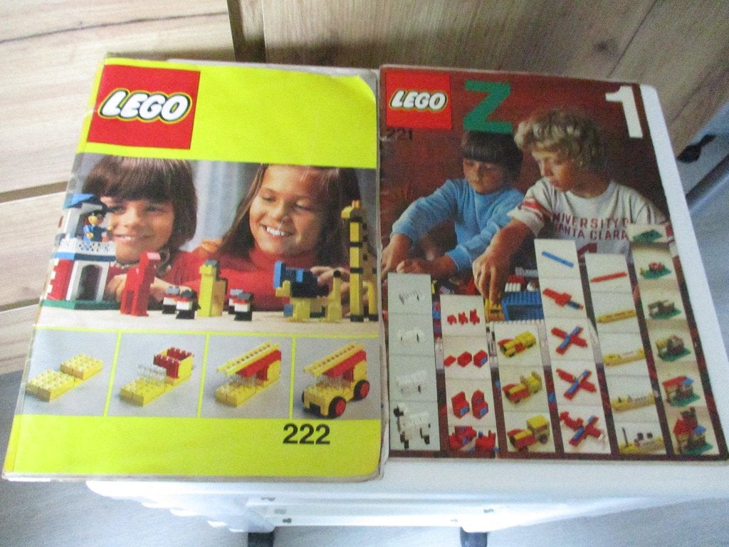 2 lego boeken 221 en 222, Ophalen of Verzenden, Gebruikt, Complete set, Lego