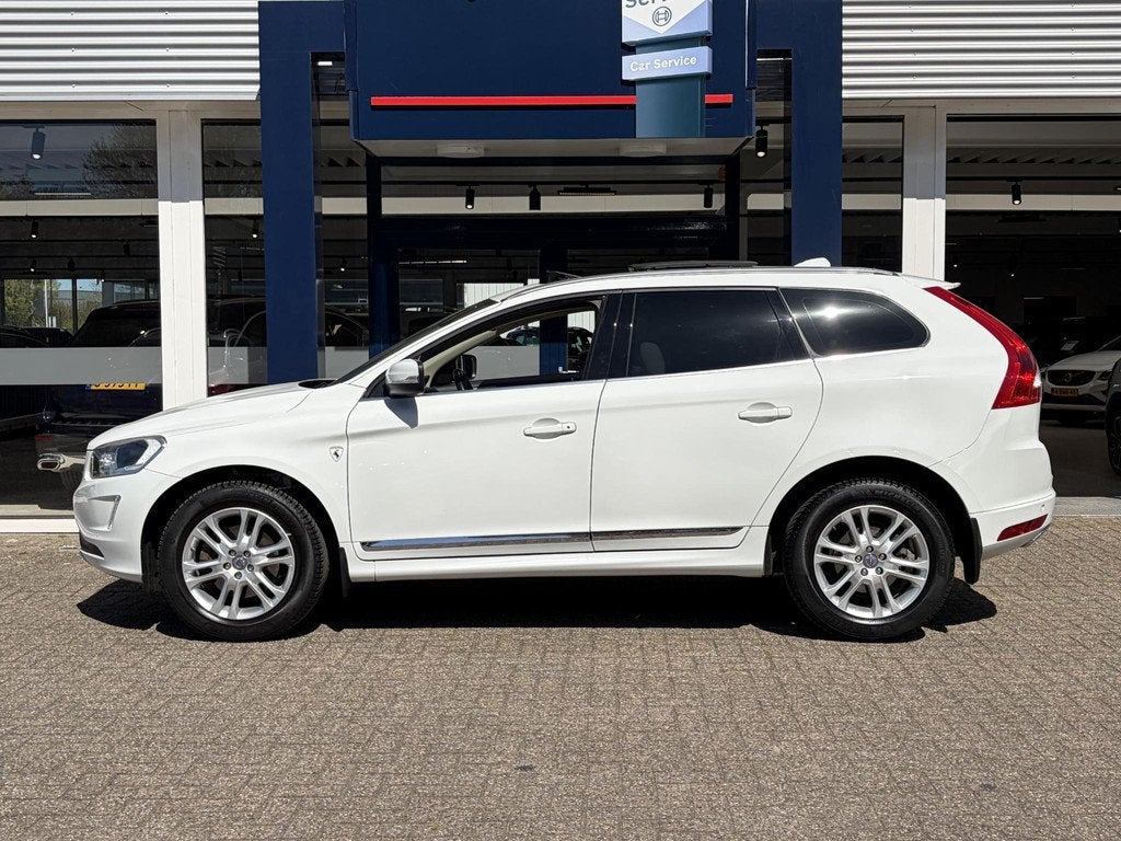 Volvo XC60 2.0 T5 FWD Ocean Race / Automaat / Open-Panodak /, 15 km/l, Gebruikt, Euro 6, 4 cilinders