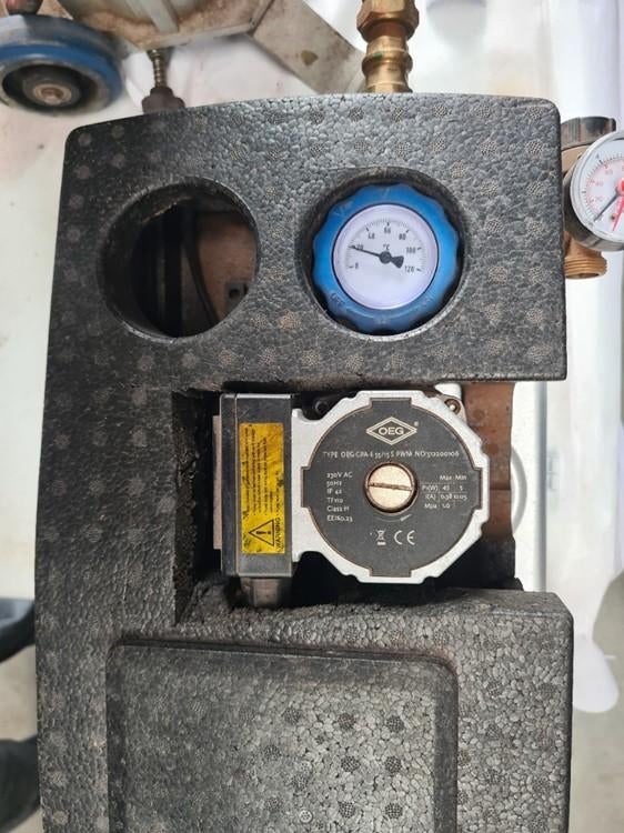 Pompgroep met Wilo pomp en mengmodule, Doe-het-zelf en Verbouw, Verwarming en Radiatoren, Gebruikt, Minder dan 30 cm, Overige typen