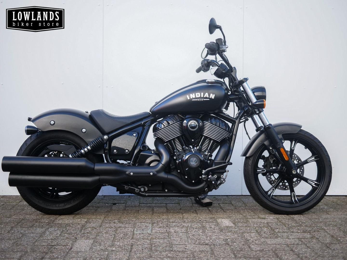 INDIAN MOTORCYCLE CHIEF DARK HORSE (bj 2022), Motoren, 2 cilinders, 1890 cc, Onbekend, Meer dan 35 kW