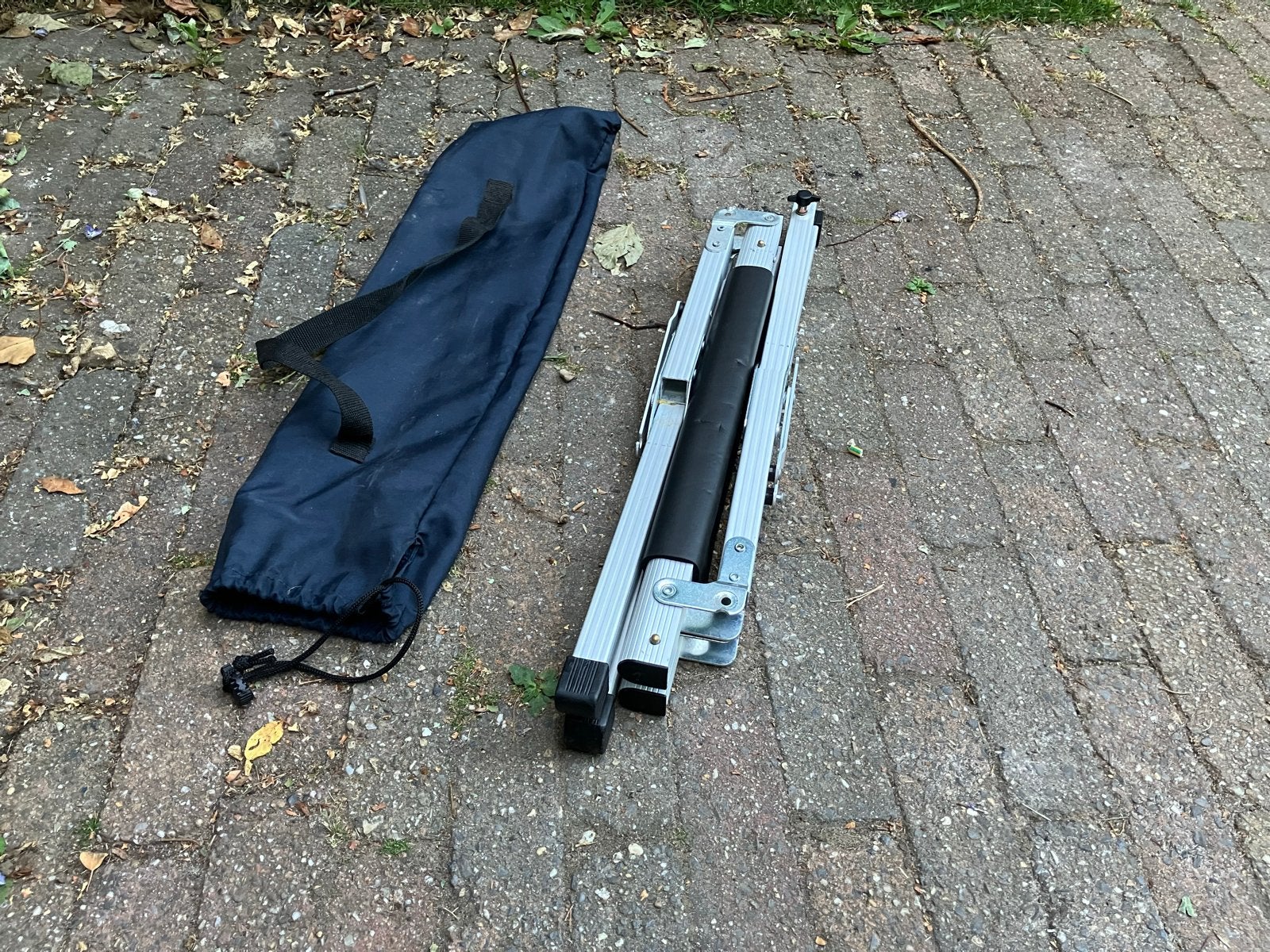 Kleine opvouwbare camping koelkast verhoger, Caravans en Kamperen, Kampeeraccessoires, Ophalen, Gebruikt