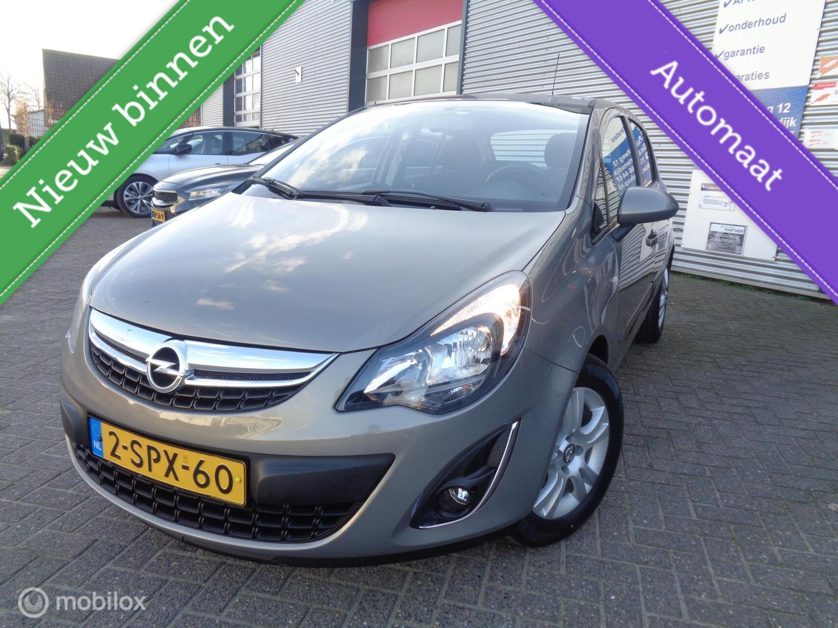 Opel Corsa 1.4-16V Design Ed/AUTOMAAT/Airco/Stoelverw/ Stuur, Auto's, Opel, Euro 5, Gebruikt, Zwart, 4 cilinders