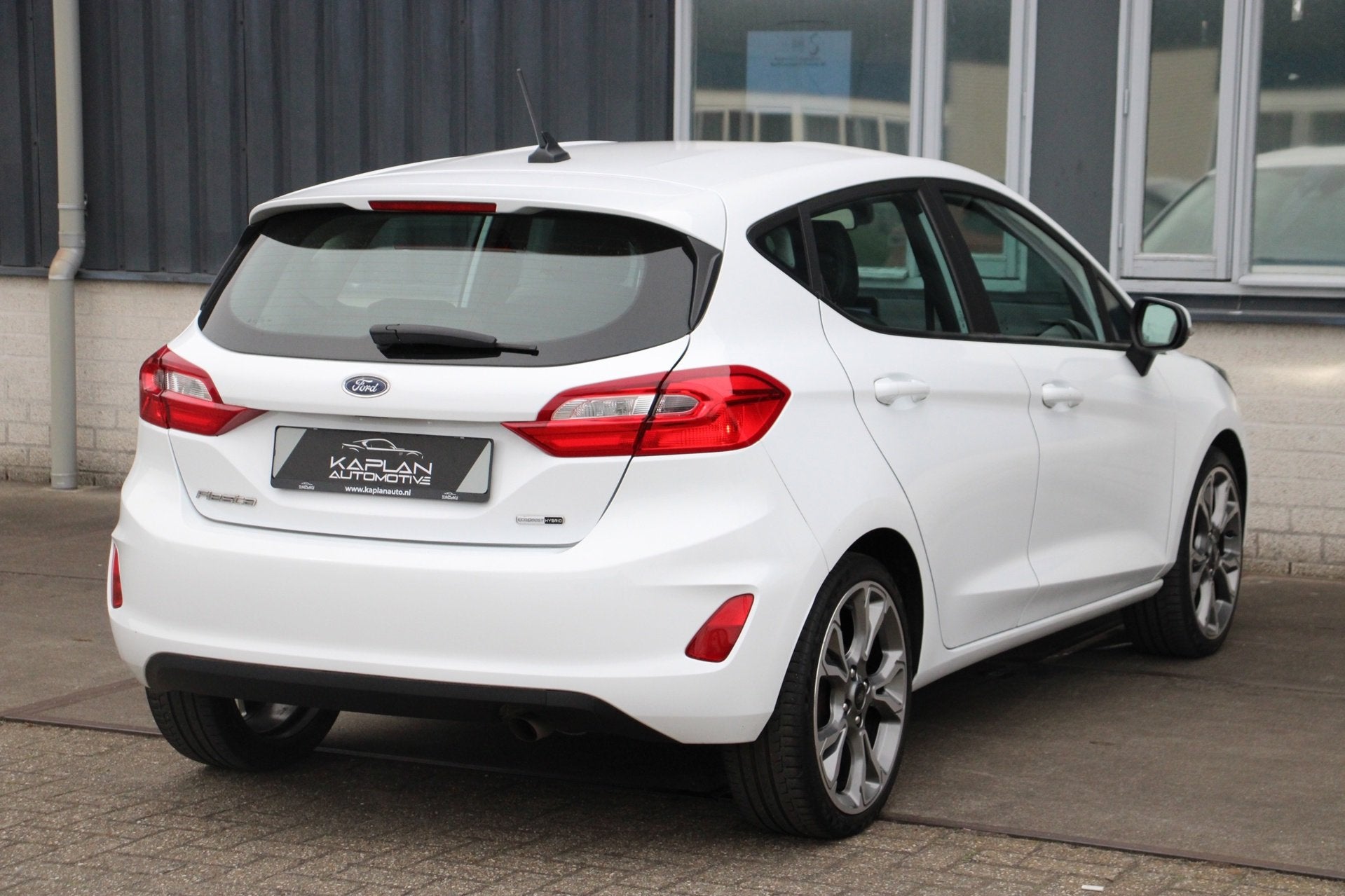 Ford Fiesta 125PK Titanium Leder Stoel/Stuur/Ruitverw CarPla, Auto's, Voorwielaandrijving, Automatische klimaatregeling, 125 pk