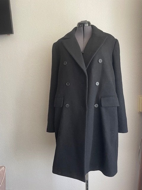 Zwarte Wollen Jas van WE maat 46 nieuw, Kleding | Dames, Ophalen of Verzenden, Nieuw, Maat 46/48 (XL) of groter, Zwart