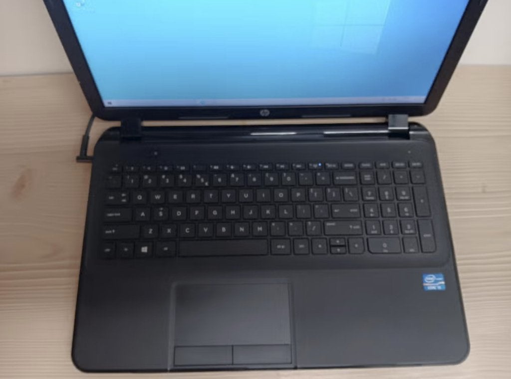 Hp Laptop intel core i3 met Windows 10, Computers en Software, Ophalen, HDD, 2 tot 3 Ghz, Zo goed als nieuw