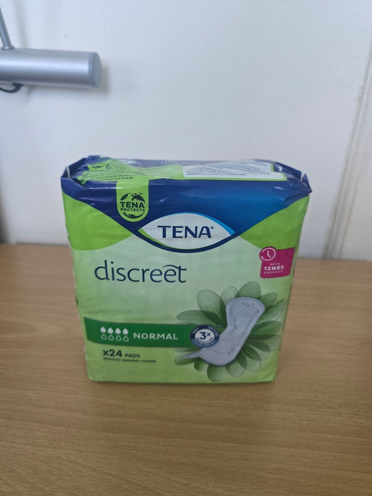 Tena discreet, Ophalen of Verzenden, Nieuw