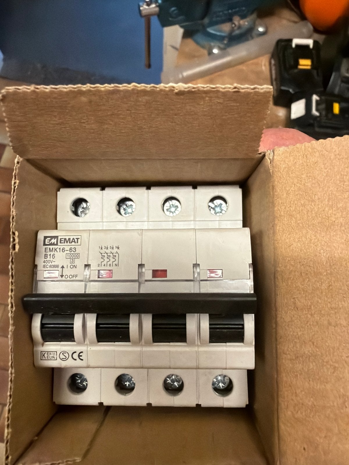 EMAT EMK16-63 B16 400V Installatieautomaat, Ophalen of Verzenden, Nieuw, Emat, Installatieautomaat