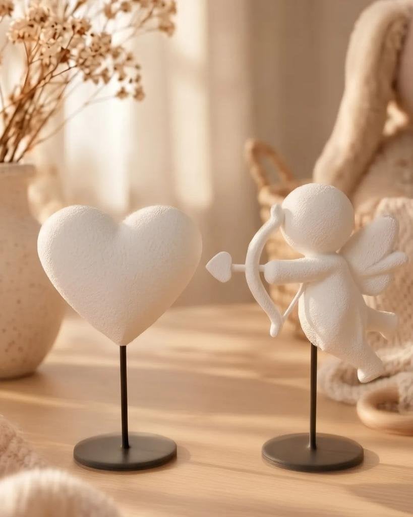 Valentijn cadeau: hart & cupido op standaard, wit, Huis en Inrichting, Verzenden, Nieuw, Kunststof, Wit