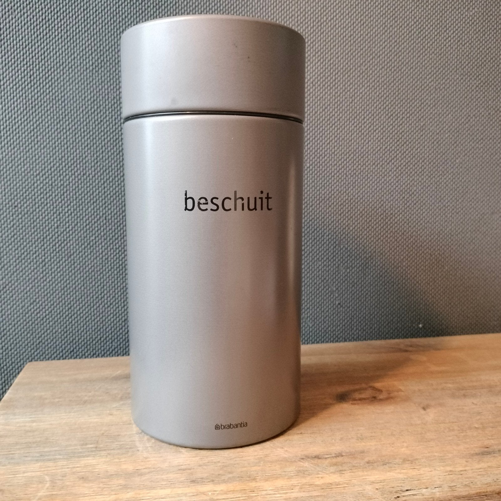 Brabantia beschuitbus met lift., Ophalen of Verzenden, Zo goed als nieuw