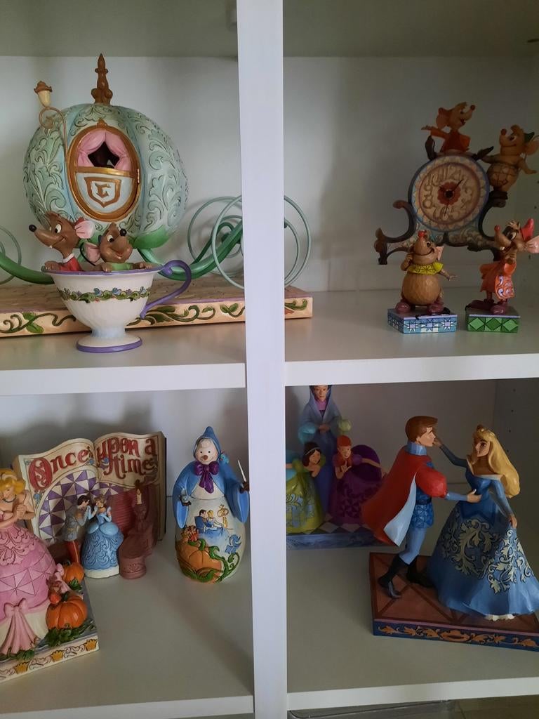 Disney traditions Assepoester/Cinderella, Ophalen of Verzenden, Zo goed als nieuw, Beeldje of Figuurtje