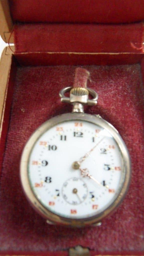 Antiek Zilveren zakhorloge in houten horloge doosje 1920, Overige merken, Zakhorloge, 1900 tot 1930, Ophalen of Verzenden