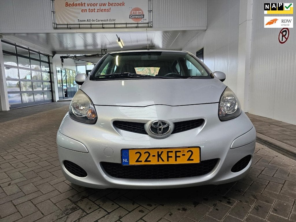 Toyota Aygo 1.0-12V Comfort, Voorwielaandrijving, Stof, Gebruikt, Zwart