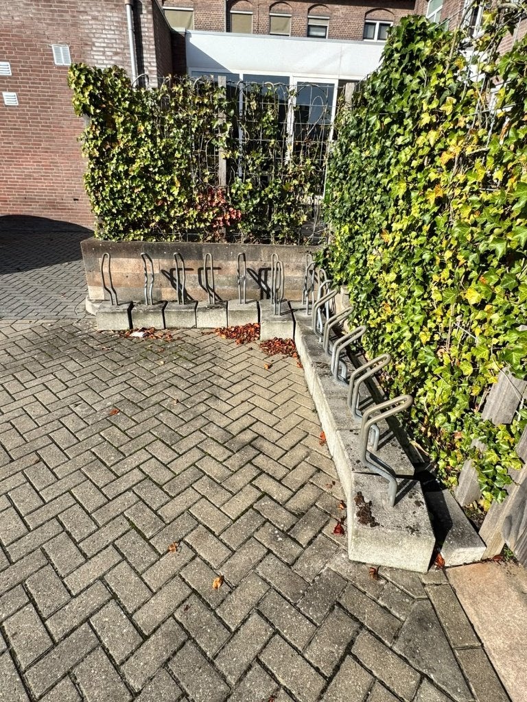 Fietsbeugel(s), Ophalen, Zo goed als nieuw, Onbekend
