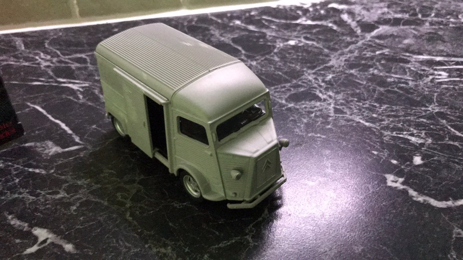 Citroën Type H grijs Welly nr 43758 1962 metaal €10, Ophalen of Verzenden, Nieuw, Bus of Vrachtwagen, Welly