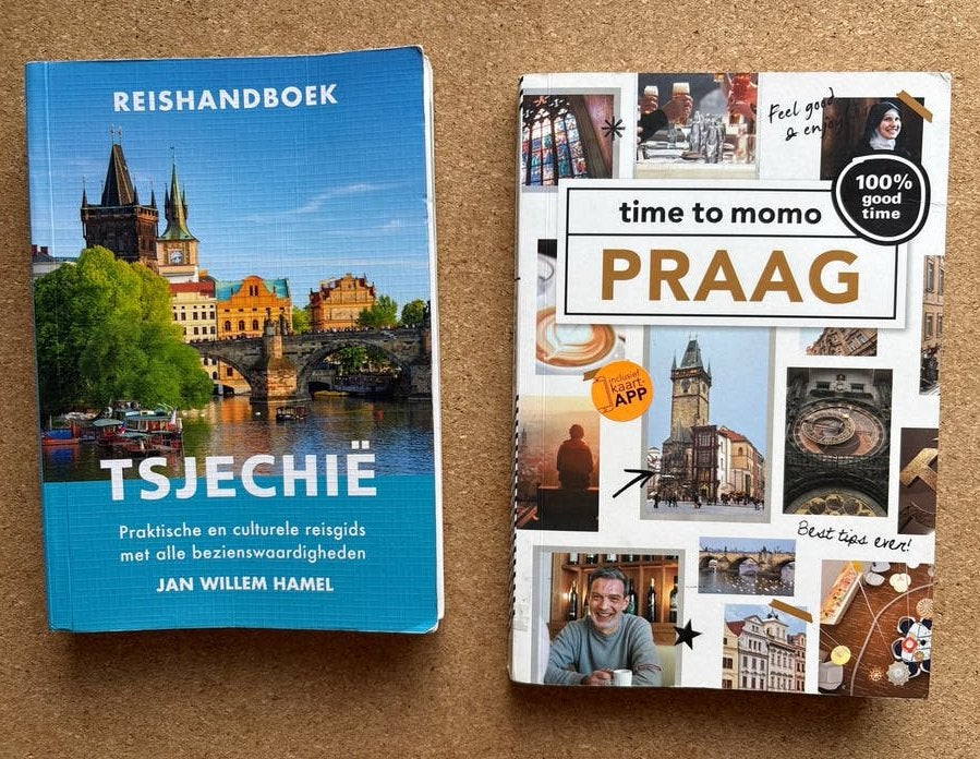 Reisgidsen Tsjechië 2025 en Praag (Time to Momo), Europa, Ophalen of Verzenden, Reisgids of -boek, Gelezen