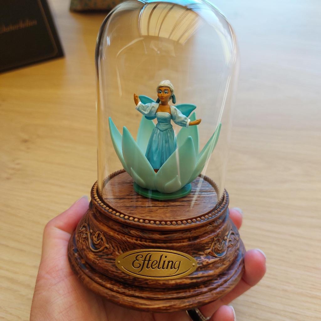 Efteling Premium Souvenir - De Indische Waterlelies, Verzamelen, Efteling, Ophalen of Verzenden, Nieuw, Beeldje of Poppetje