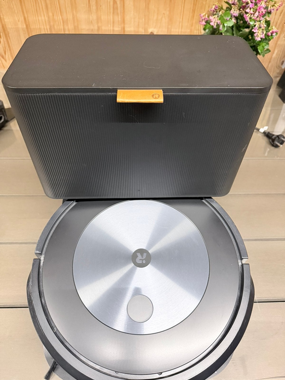 iRobot Roomba Combo j7+ Robotstofzuiger met Dweilfunctie, Ophalen, IRobot, Automatisch legen, Zo goed als nieuw