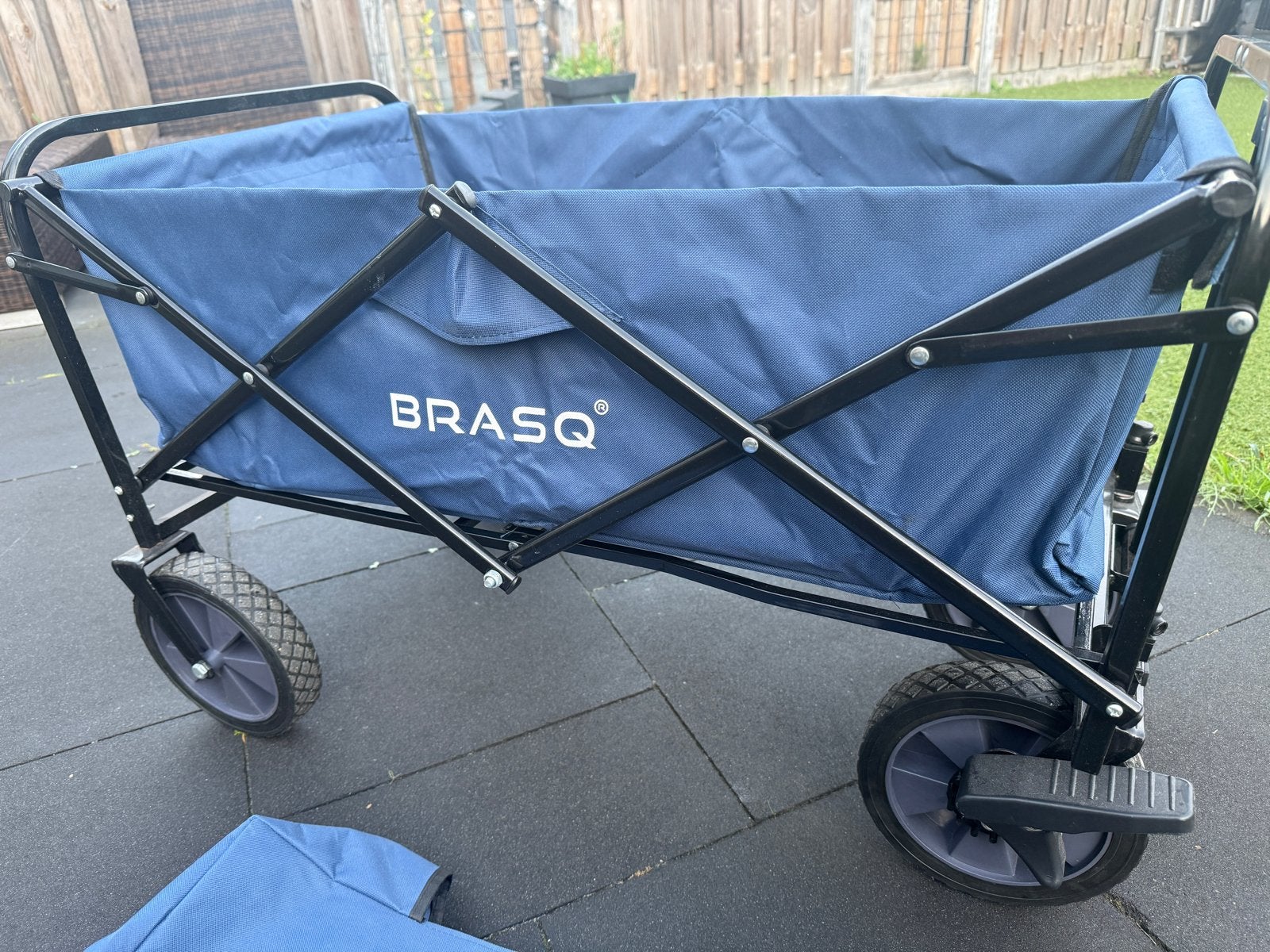 BRASQ Opvouwbare Bolderkar - Blauw, Ophalen, Opvouwbaar, Zo goed als nieuw