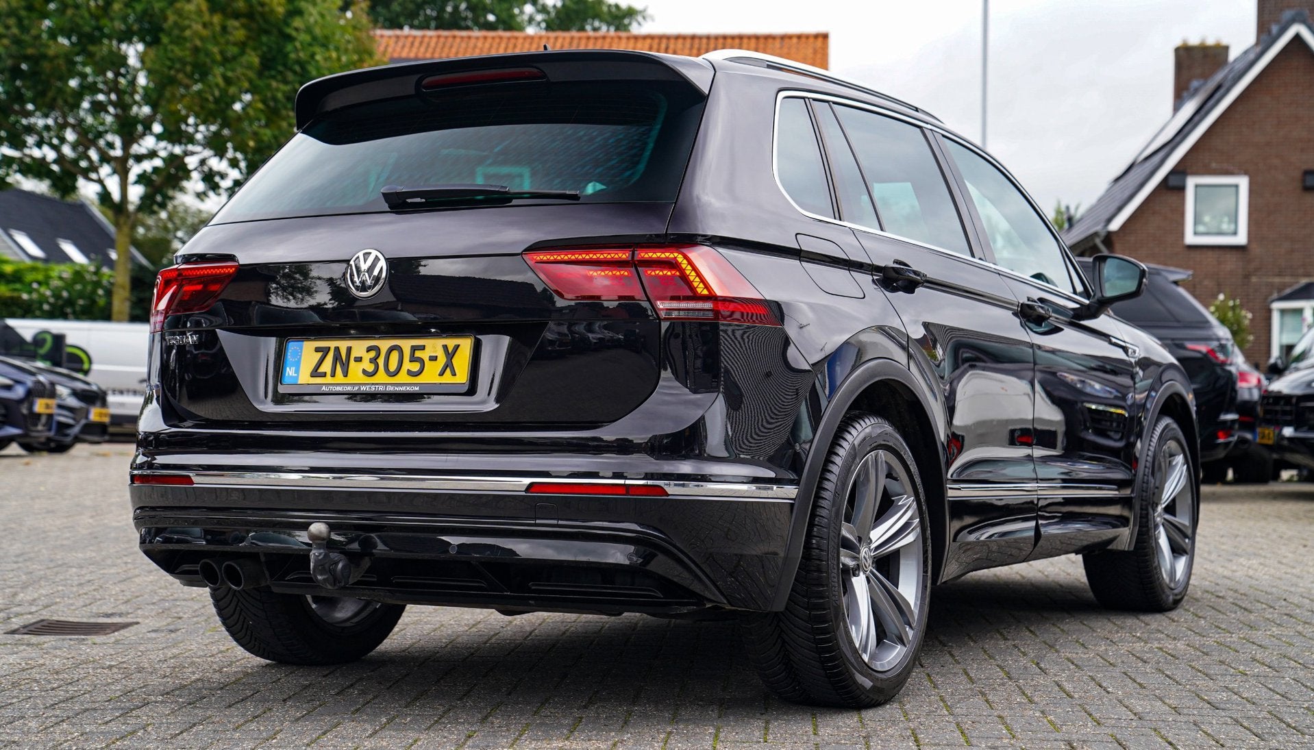 Volkswagen Tiguan 1.5 TSI ACT Highline Business R-Line | Pan, Auto's, Volkswagen, 4 cilinders, 150 pk, Origineel Nederlands, SUV of Terreinwagen