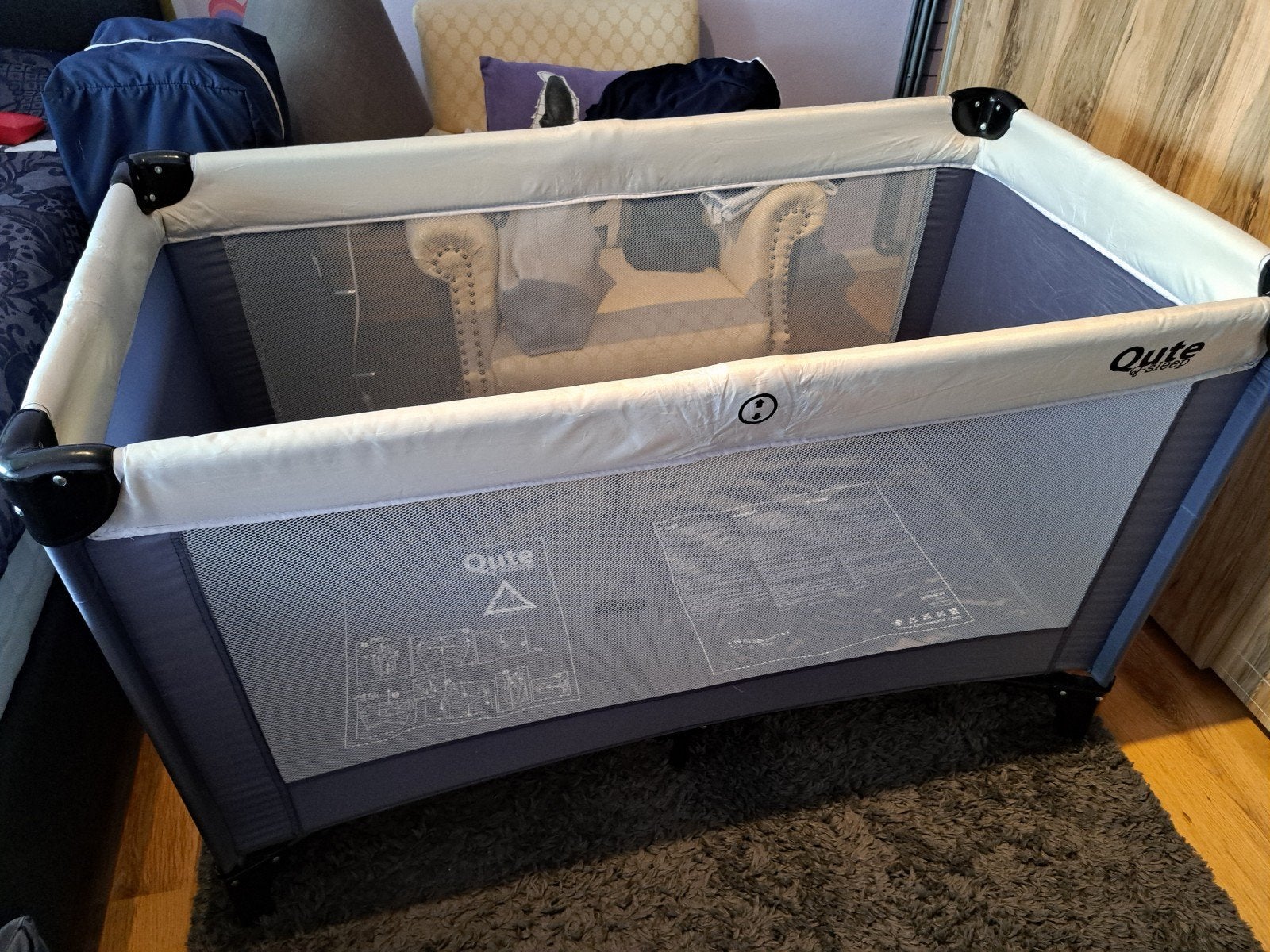 Qute Reisbedje met matras- Handig en Compact, Ophalen of Verzenden, Zo goed als nieuw, Reisbedje