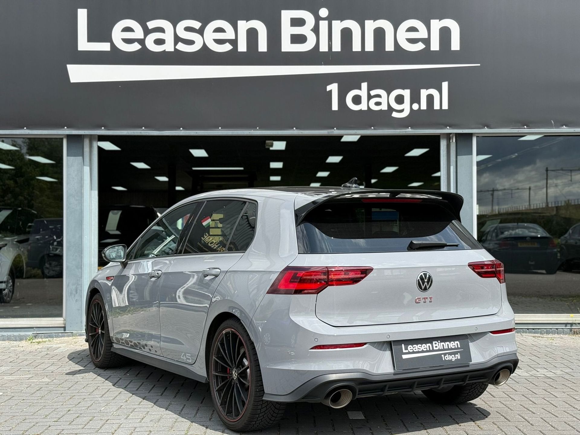Volkswagen Golf 2.0 TSI GTI CLUBSPORT 45 Jahre IQ|PANO|AKRA|, Gebruikt, Zwart, 4 cilinders, 1984 cc
