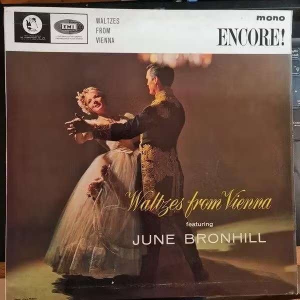 LP Encore! Waltzes From Vienna - June Bronhill, LP, Kamermuziek, Overige componisten, Ophalen of Verzenden