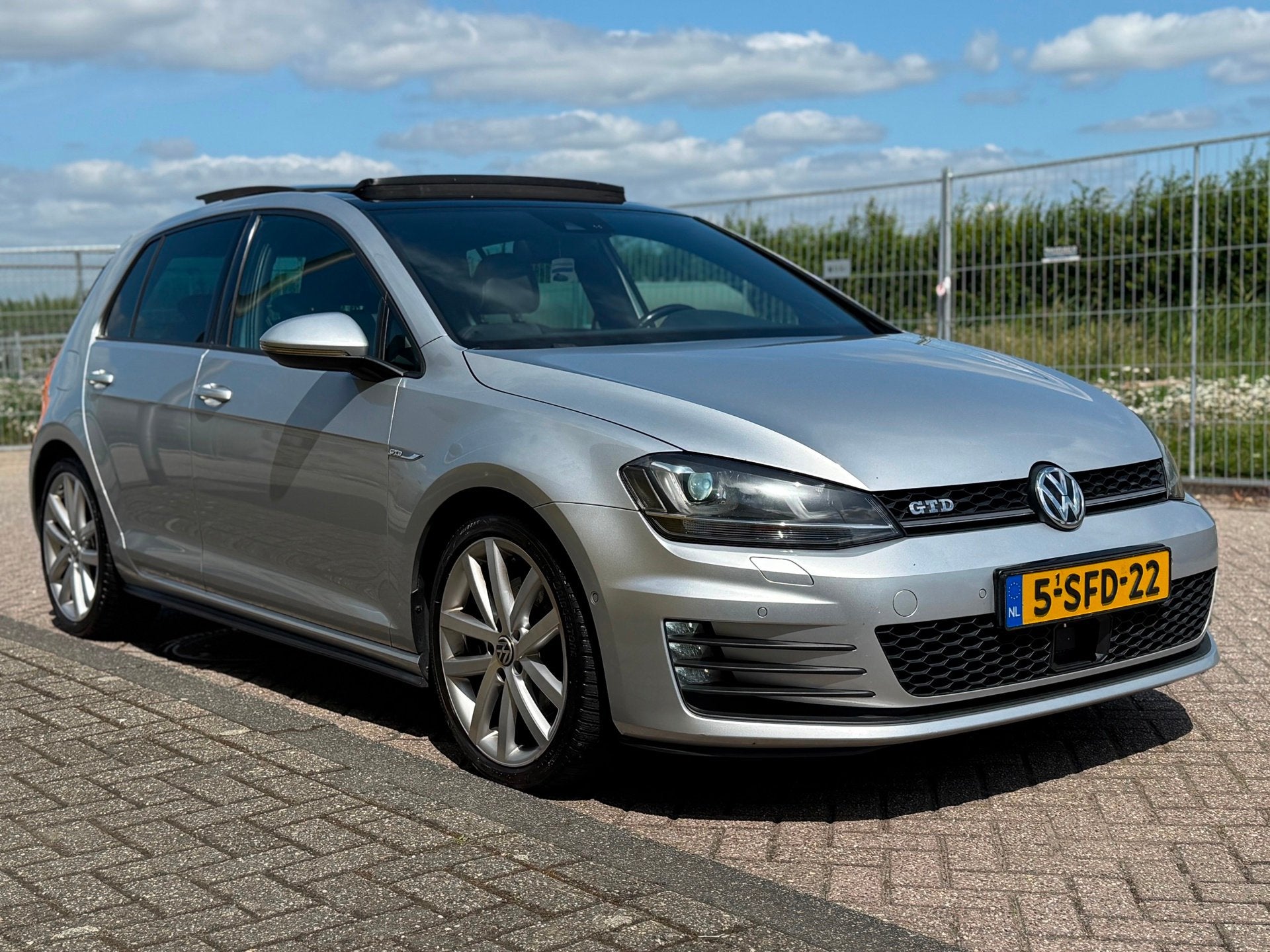 Volkswagen GOLF 2.0 GTD AUT Pano B&O Sound Leer Xenon Led Vo, Auto's, Volkswagen, Dealer onderhouden, Gebruikt, 4 cilinders, Bedrijf