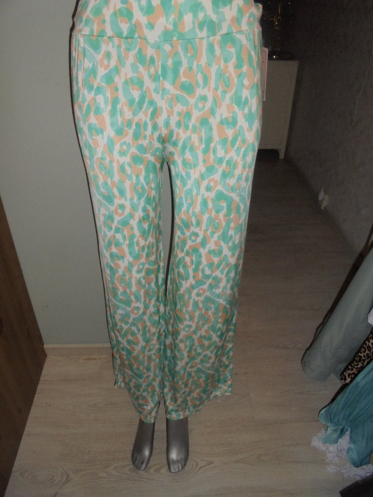 nieuwe prachtige wijde broek stretch past tm 44, Made in Italy, Overige kleuren, Maat 42/44 (L), Nieuw