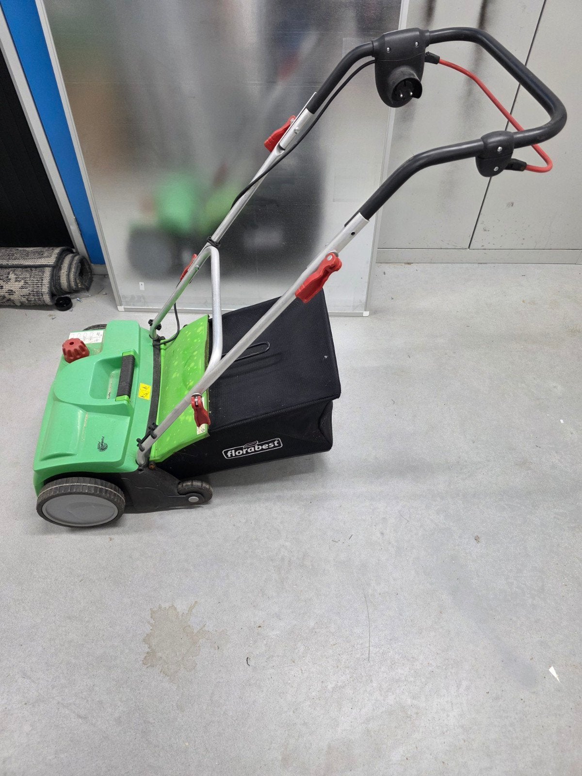verticuteermachine, Ophalen, Gebruikt, Elektrisch