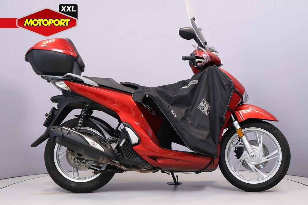 Honda SH 150 (bj 2017), Scooter, Honda Motor Europe Ltd, Bedrijf, Customer.service@honda-eu.com