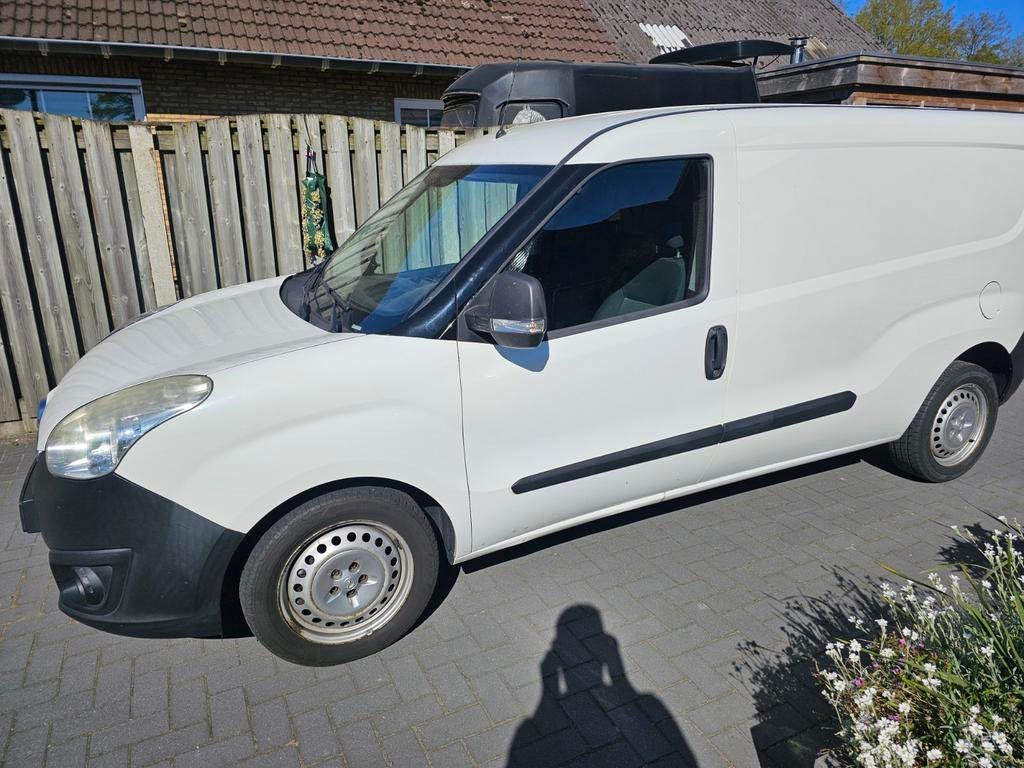 Opel Combo 1.6D 77KW 2014 (MARGE), Auto's, Bestelauto's, Particulier, Airbags, Climate control, Elektrische ramen, Multifunctioneel stuurwiel