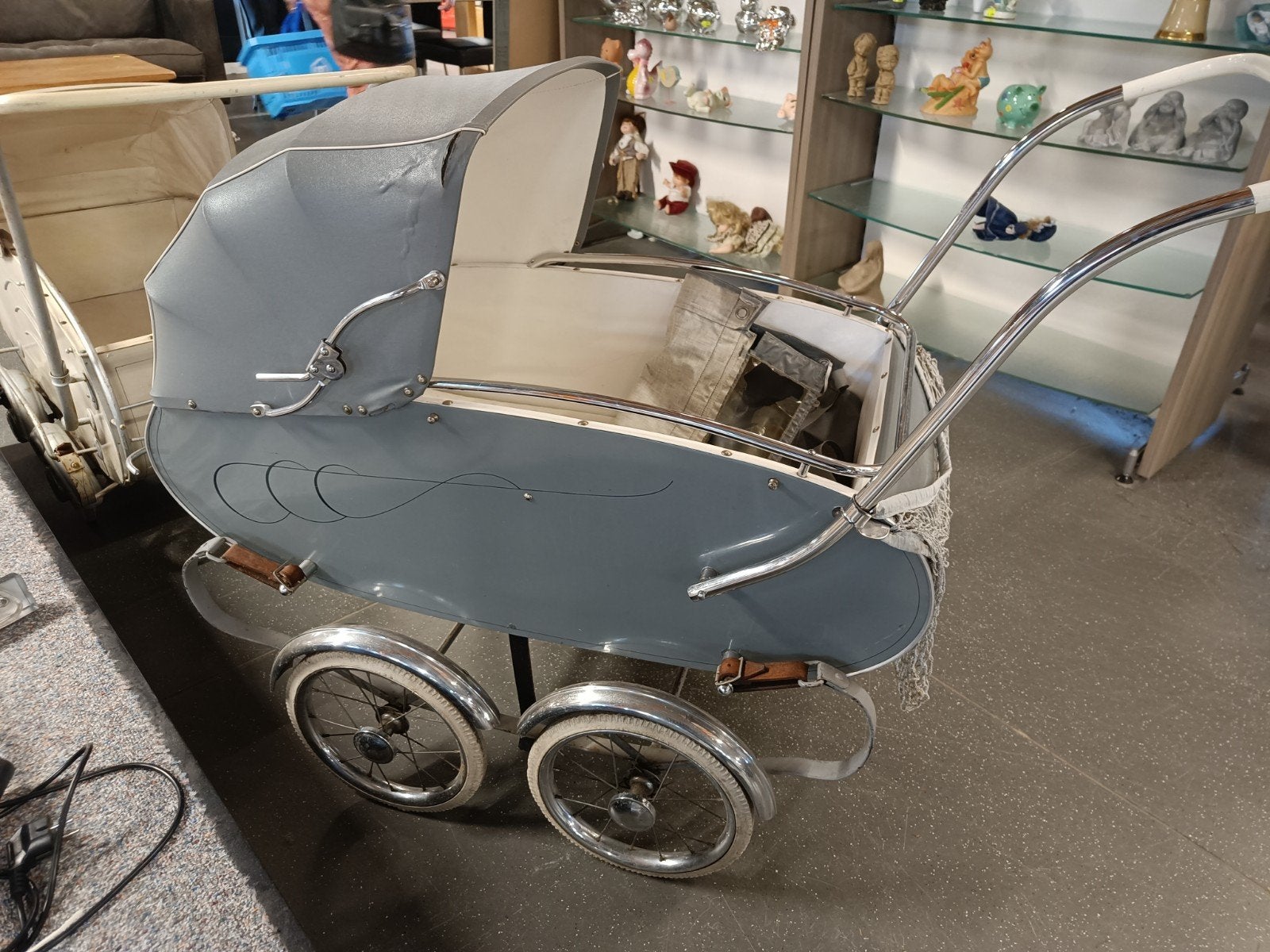 Vintage kinderwagen - Klassieke stijl, Gebruikt, Ophalen of Verzenden, Met reiswieg, Kinderwagen