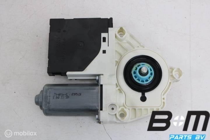 Raammotor rechts voor VW Golf 5 1K0959702K, Gebruikt