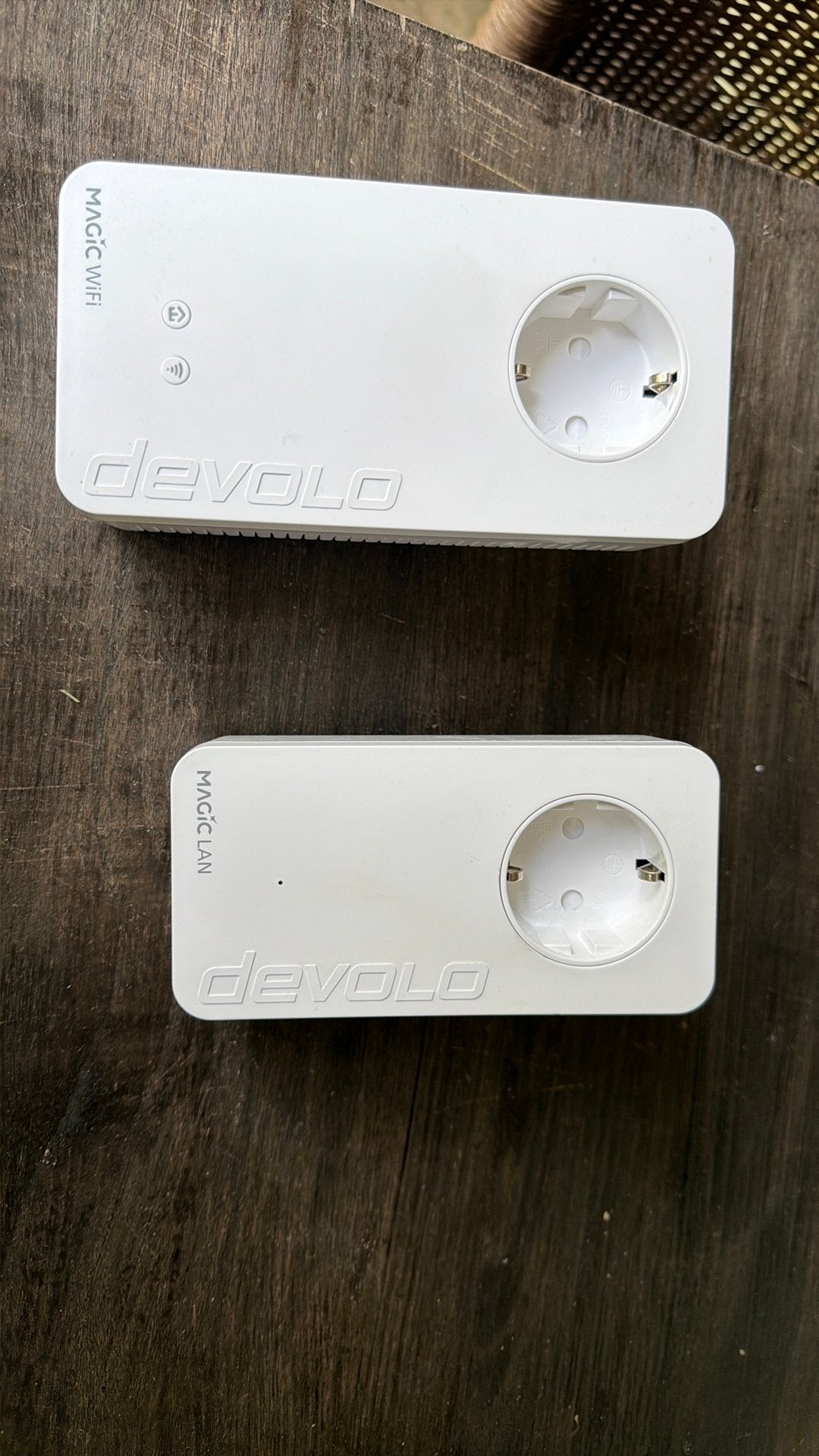 Devolo Magic 2 WiFi next & Magic 2 LAN Powerline Adapters, Ophalen of Verzenden, Zo goed als nieuw