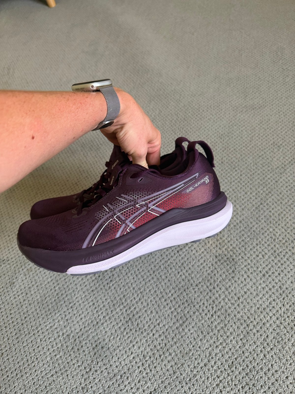 ASICS GEL-KAYANO 33 hardloopschoenen - Nieuw in doos, Kleding | Dames, Schoenen, Ophalen of Verzenden, Nieuw, Overige kleuren
