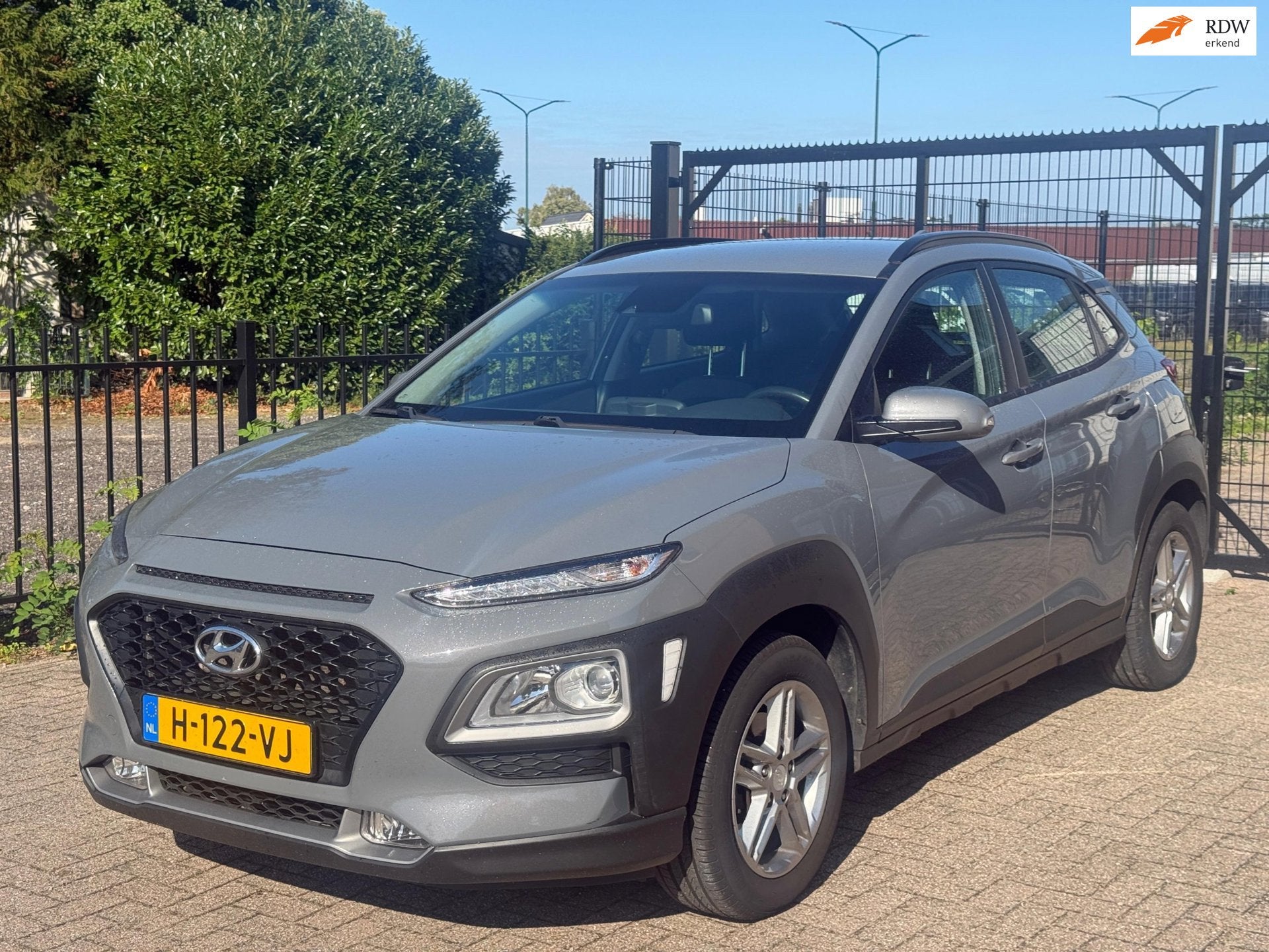 Hyundai Kona 1.0 T-GDI Comfort Dealer onderhouden APK 28, Voorwielaandrijving, Dealer onderhouden, Gebruikt, Euro 6
