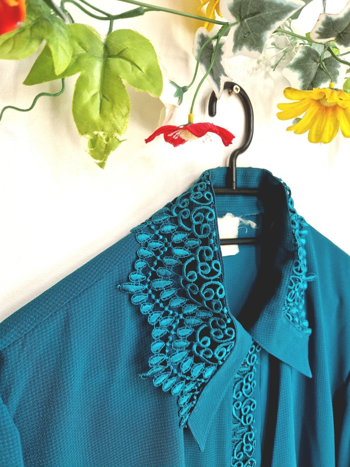 Prachtige hoge kwaliteit blauwgroene blouse met kant, Kleding | Dames, Ophalen of Verzenden, Zo goed als nieuw, Maat 46/48 (XL) of groter