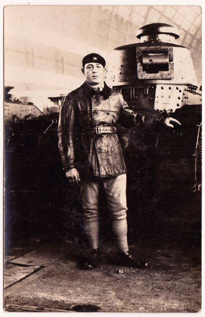 Antieke Foto Franse Renault FT Tank WW1 Leren Tankjas, Verzamelen, Militaria | Algemeen, Landmacht, Embleem of Badge, Overige gebieden