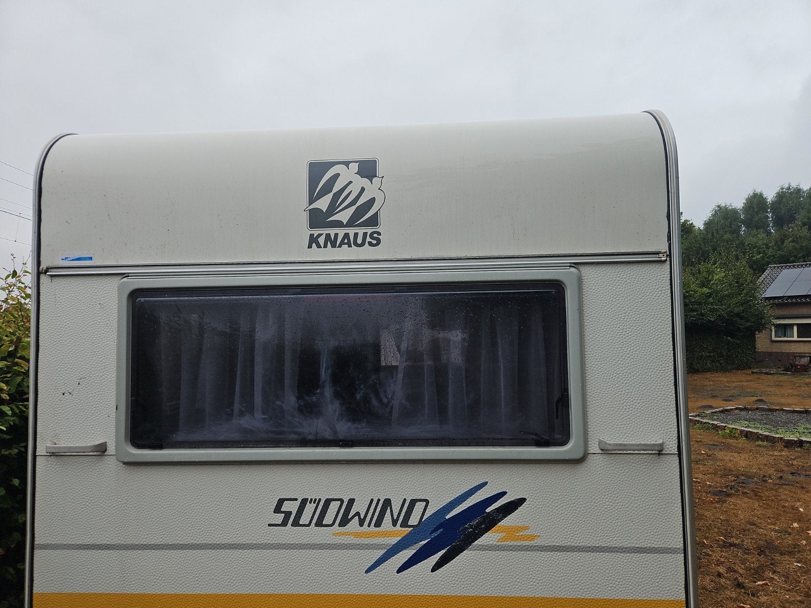 Gevraagd: Achterraam voor Knaus Sudwind caravan, Ophalen of Verzenden